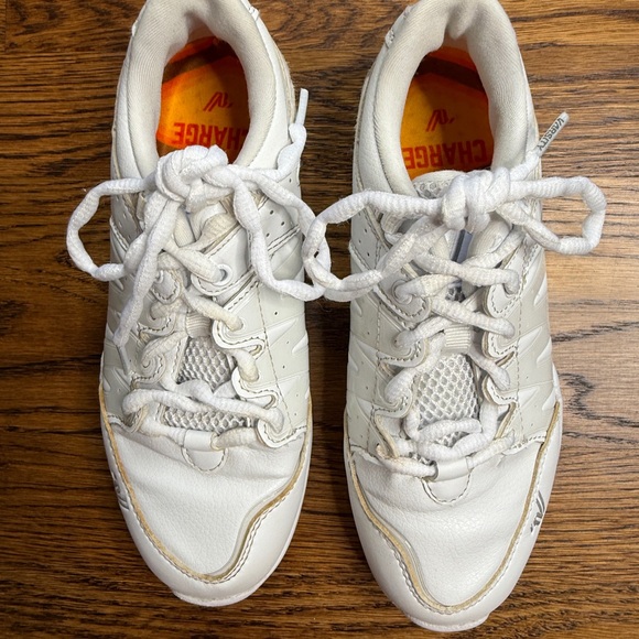 Varsity Charge Girls Sideline Cheerleading Shoes white Athletic Sneakers Size 4 - Picture 4 of 12